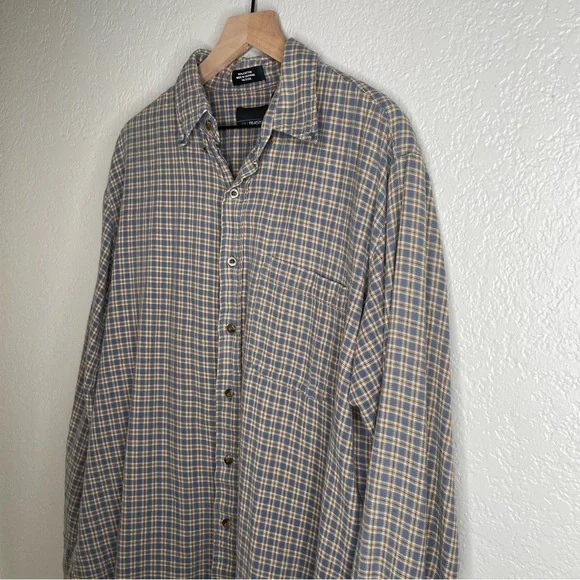 90’s Vintage Flannel Long Sleeve Button Down Top - Picture 4 of 8